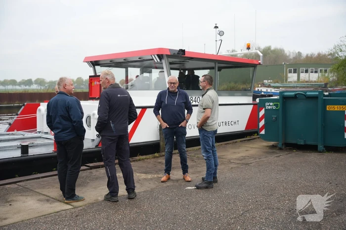 Provincie neemt nieuwe werkschip in gebruik