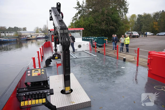Provincie neemt nieuwe werkschip in gebruik