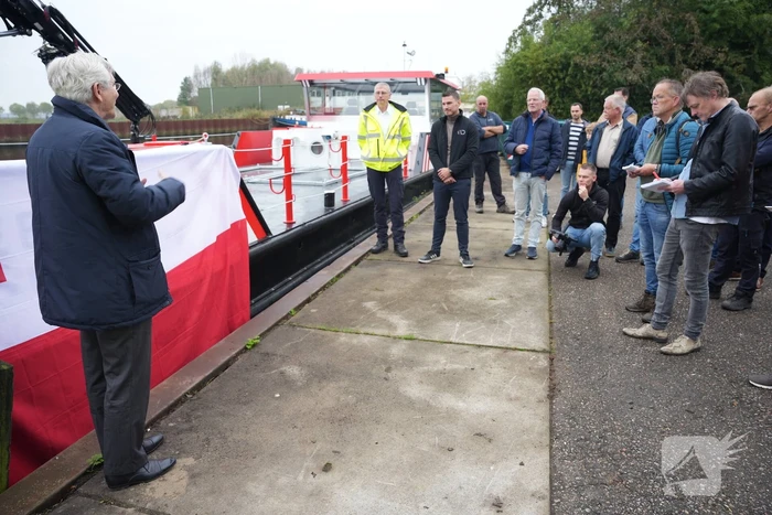 Provincie neemt nieuwe werkschip in gebruik
