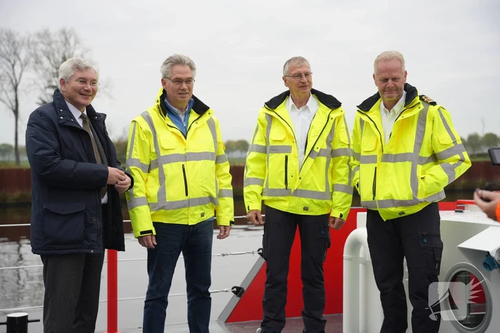 Provincie neemt nieuwe werkschip in gebruik