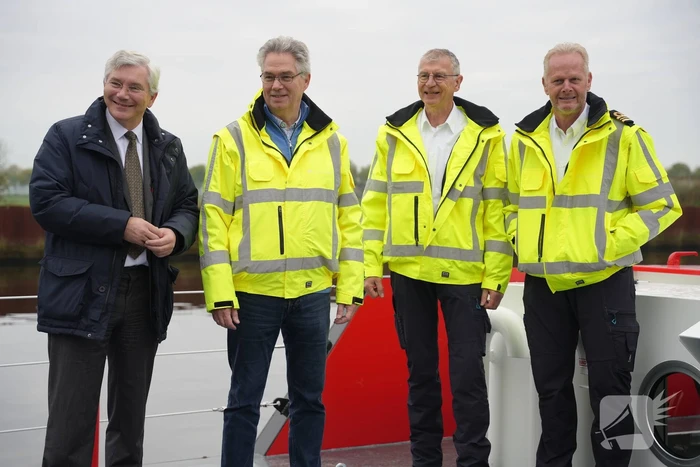 Provincie neemt nieuwe werkschip in gebruik