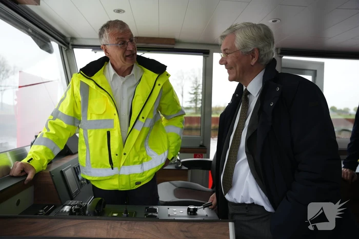 Provincie neemt nieuwe werkschip in gebruik