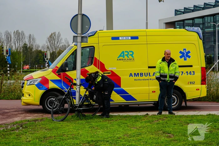 Fietser gewond bij aanrijding met vrachtwagen