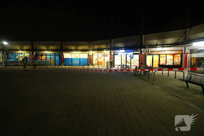 Politie doet onderzoek naar explosie bij filiaal Albert Heijn