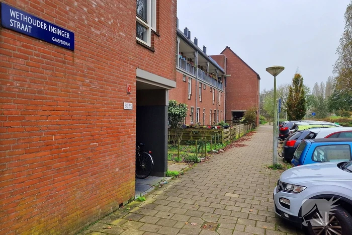 Schade en brand na explosie