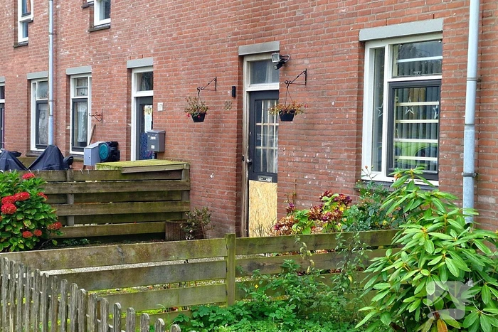 Schade en brand na explosie