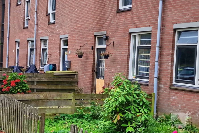 Schade en brand na explosie