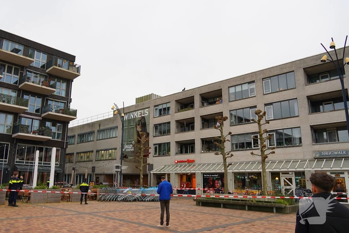 Man met verward gedrag in woning nabij winkelcentrum