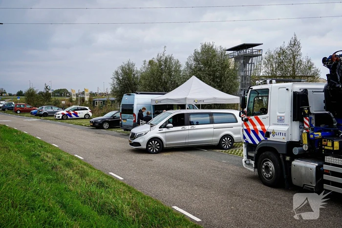 Overleden persoon aangetroffen in geparkeerde camper