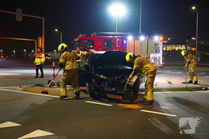 Lesauto betrokken bij frontale aanrijding op kruising