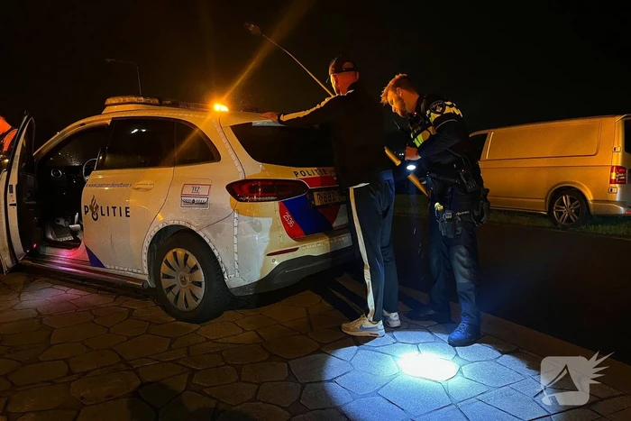 Bestuurder aangehouden na eenzijdig ongeval op rotonde