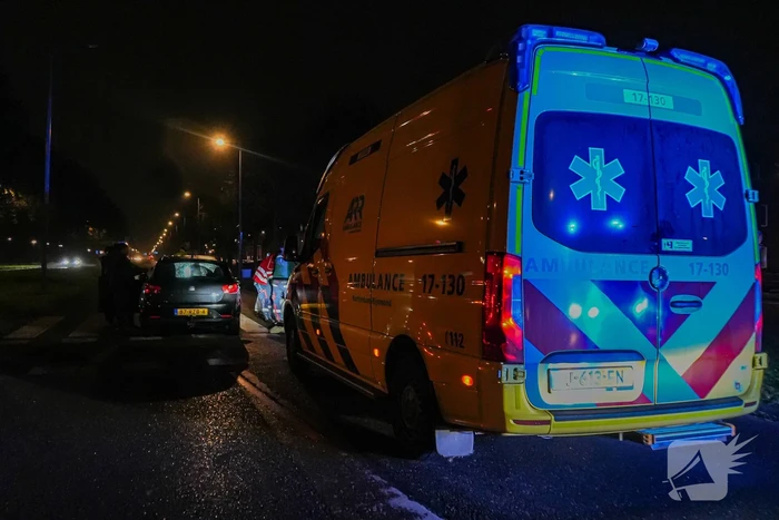 Fietser zonder licht aangereden door personenauto