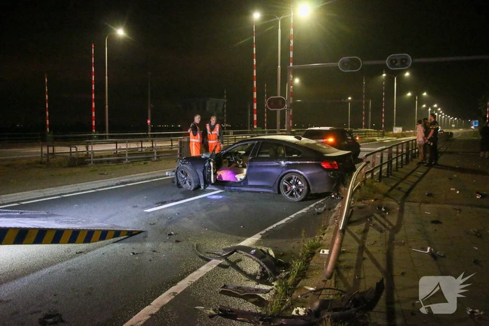 Vuurwapen aangetroffen bij flinke aanrijding