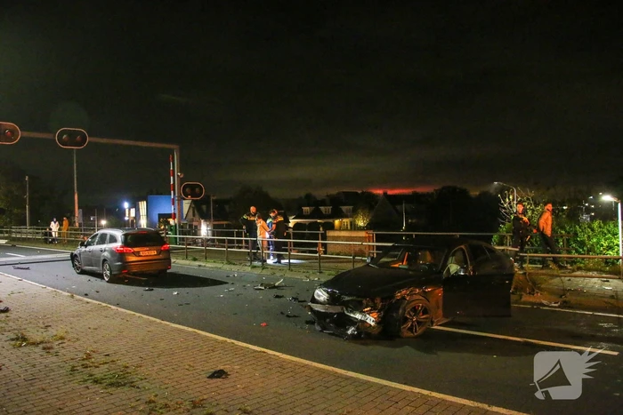 Vuurwapen aangetroffen bij flinke aanrijding
