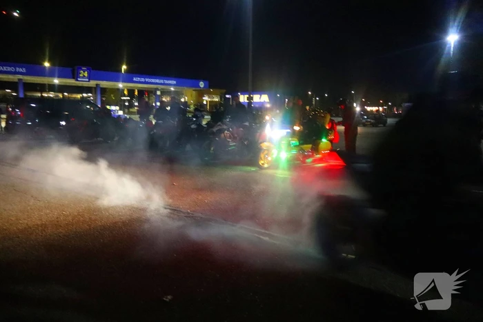 Motor meeting op parkeerplaats groothandel druk bezocht