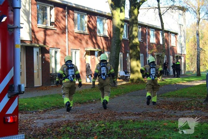 Bewoner loopt brandwonden op bij vlam in de pan