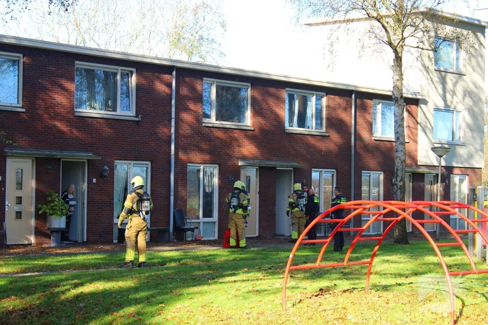 Bewoner loopt brandwonden op bij vlam in de pan