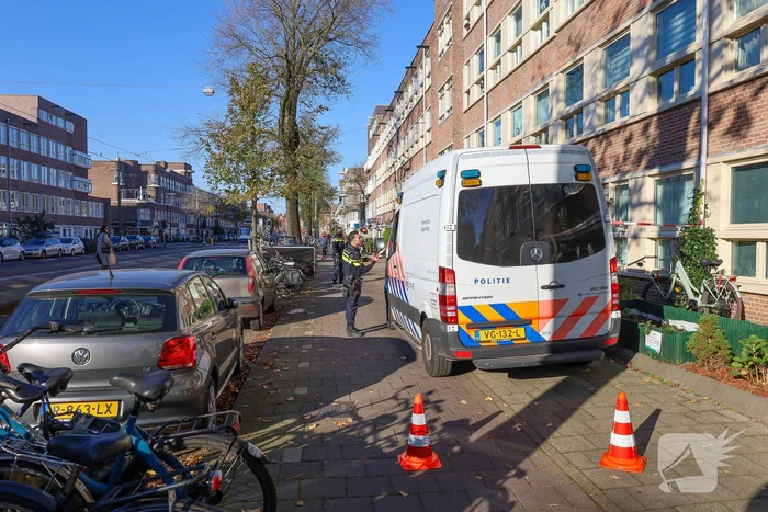 Politie doet onderzoek naar aantreffen overleden persoon