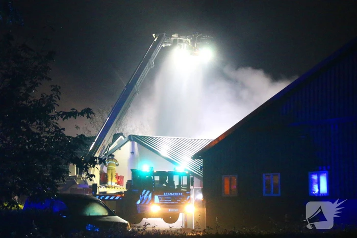 Veel rookontwikkeling bij grote brand op boerderij