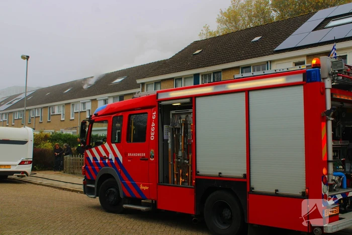 Veel rookontwikkeling bij brand in woning