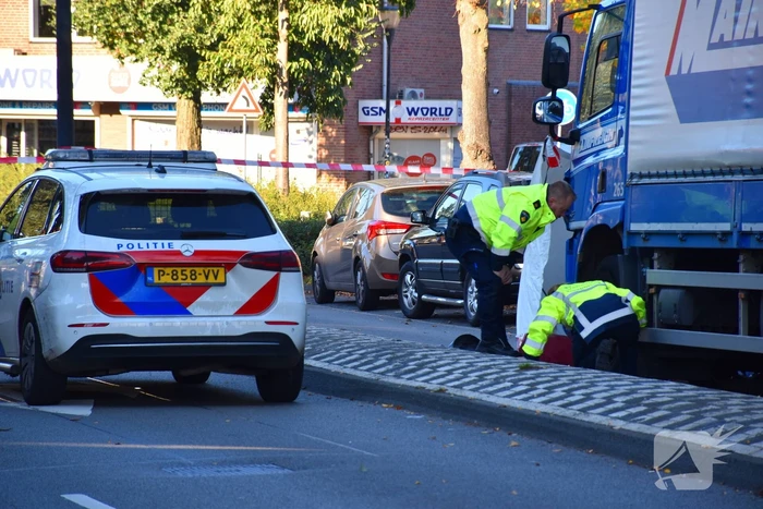 Meisje (16) komt om na ongeluk met vrachtwagen