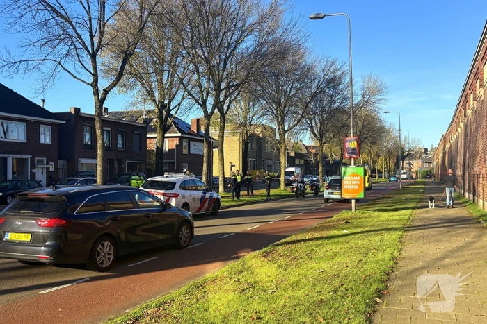 Politie onderzoek naar aanrijding tussen fietsers en vrachtwagen