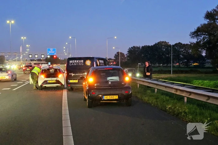 Snelweg deels dicht door verkeersongeval