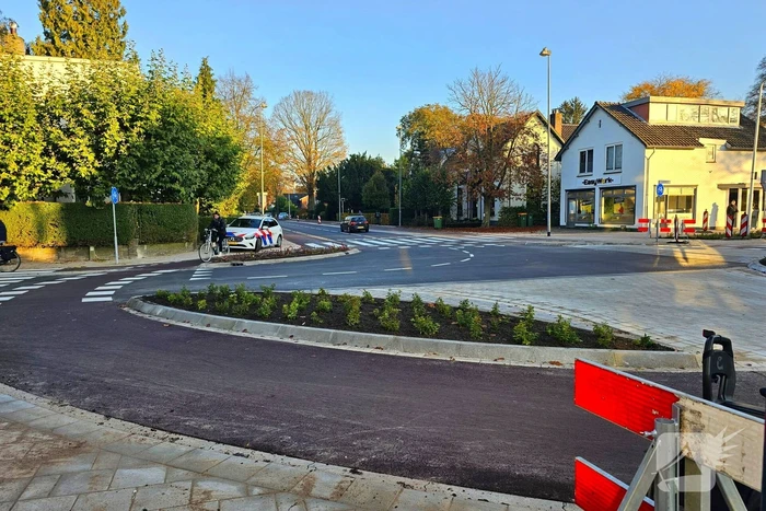 Aanrijding op nieuwe rotonde