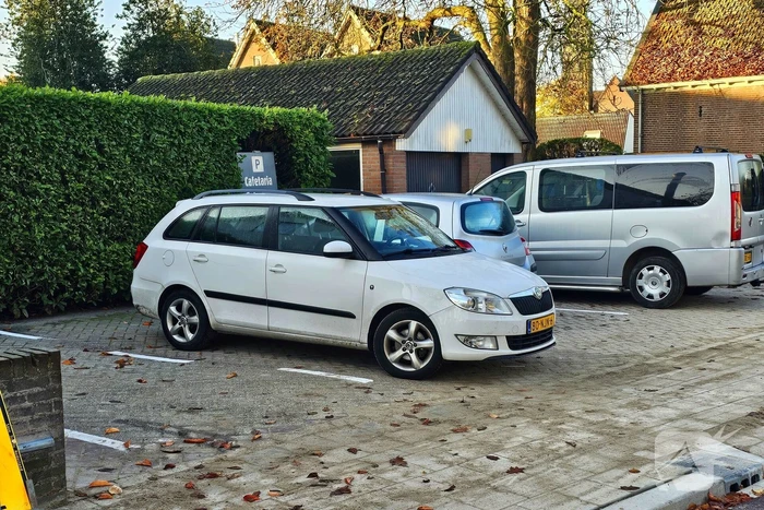 Aanrijding op nieuwe rotonde