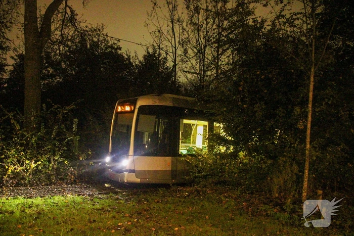 Tram beschadigd na aanrijding