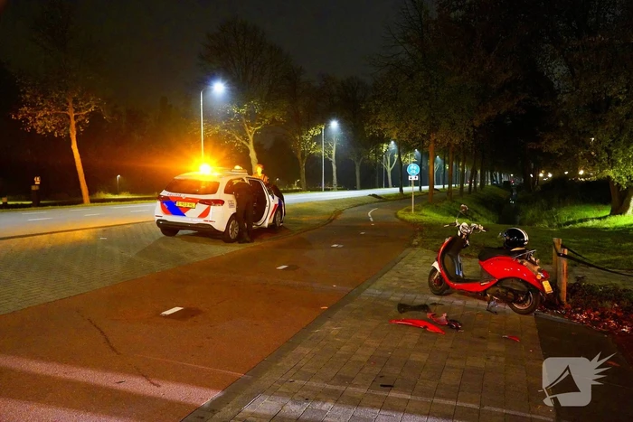Scooterrijdster geschept door afslaande automoblist