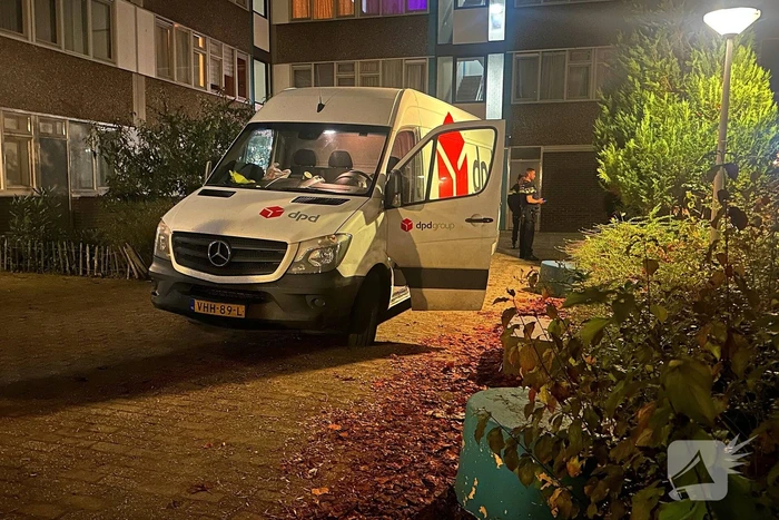 Pakketbezorger overvallen en ontvreemd van spullen