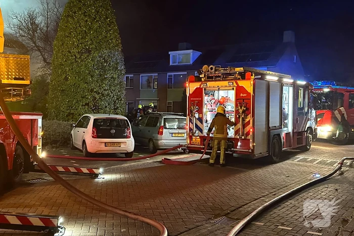 Bewoner overleden bij uitslaande brand in rijtjeshuis
