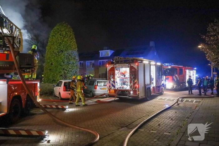 Bewoner overleden bij uitslaande brand in rijtjeshuis