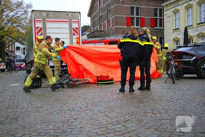 Meisje ernstig gewond bij aanrijding, traumateam opgeroepen