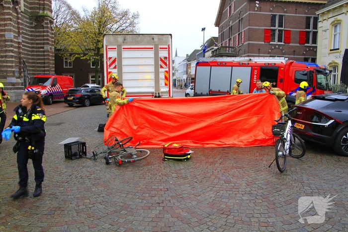 Meisje ernstig gewond bij aanrijding, traumateam opgeroepen