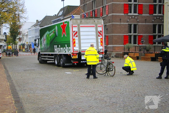 Meisje ernstig gewond bij aanrijding, traumateam opgeroepen