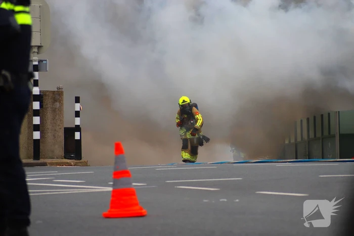 Restaurant verwoest door brand in haven