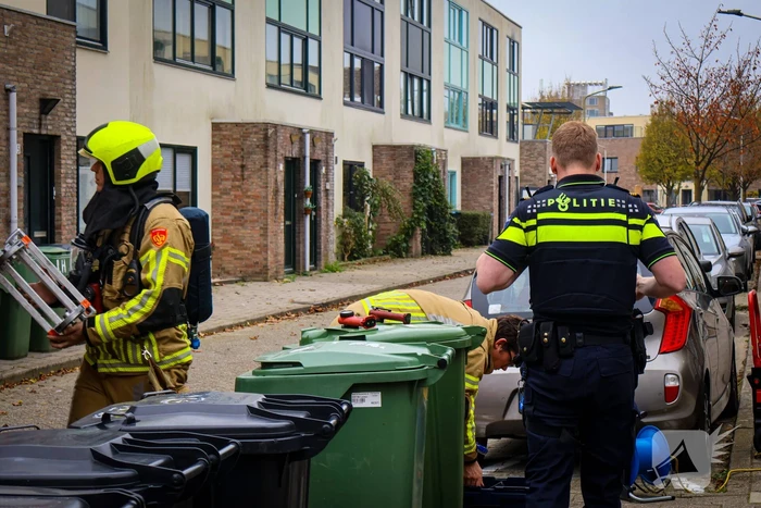 Brandweer sloopt keuken na brand in afzuigkap
