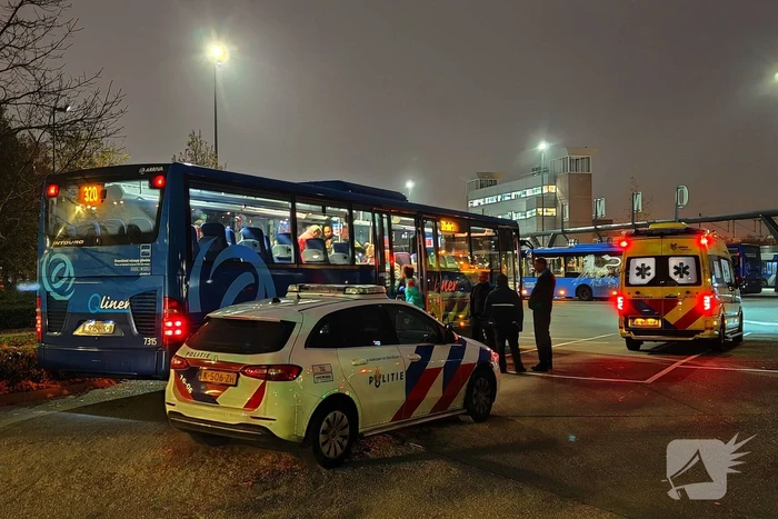 Meerdere personen in lijnbus gecontroleerd