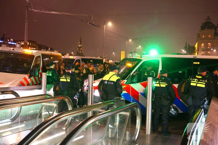 Honderden Maccabi-fans opweg naar ArenA