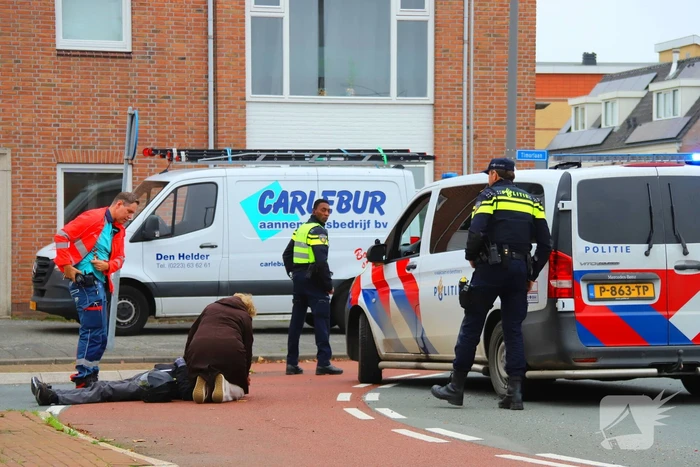Scooterrijder en bestelbus botsen op elkaar