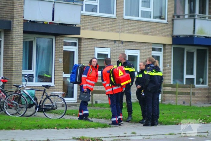 Traumateam ingezet voor medische noodsituatie in portiekwoning