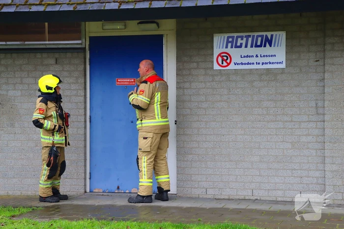 Winkel ontruimd na melding van gaslucht