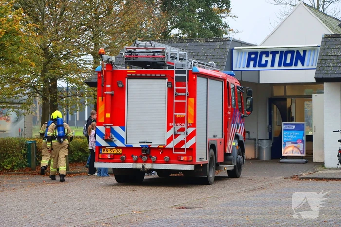 Winkel ontruimd na melding van gaslucht