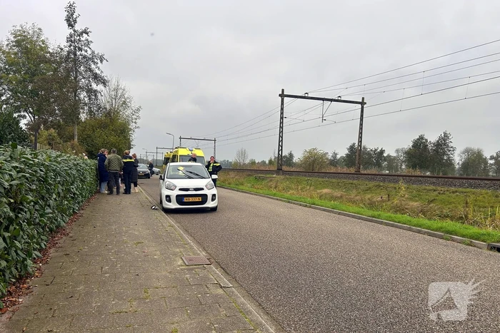 Jong persoon gewond bij aanrijding, traumateam ingezet