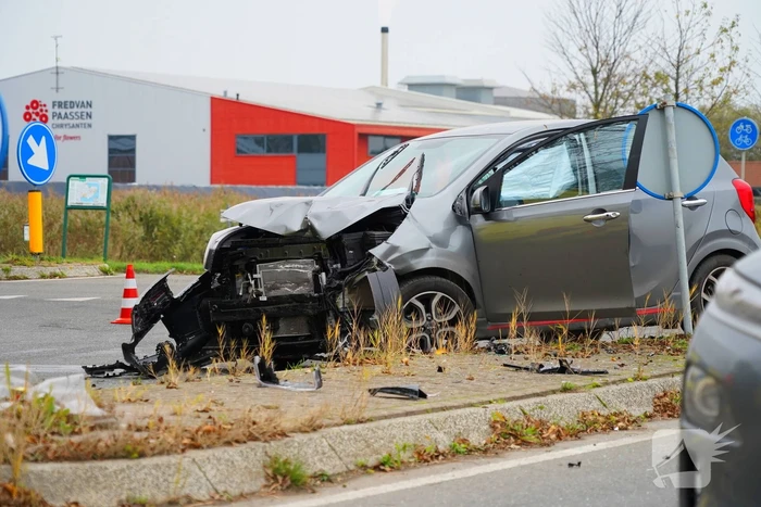 Ravage en drie gewonden bij aanrijding op beruchte kruising