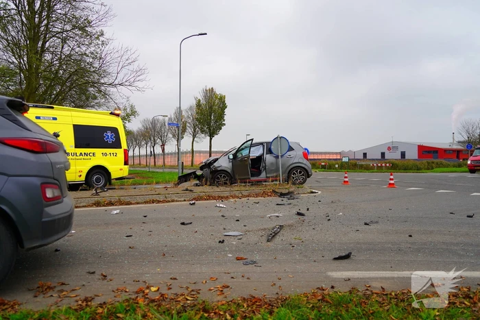 Ravage en drie gewonden bij aanrijding op beruchte kruising