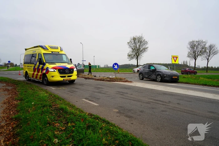 Ravage en drie gewonden bij aanrijding op beruchte kruising