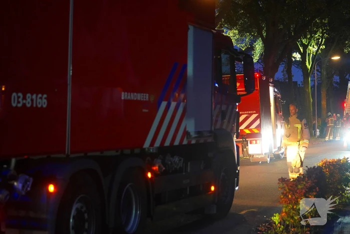 Woning vol rook en straat dicht vanwege schoorsteenbrand